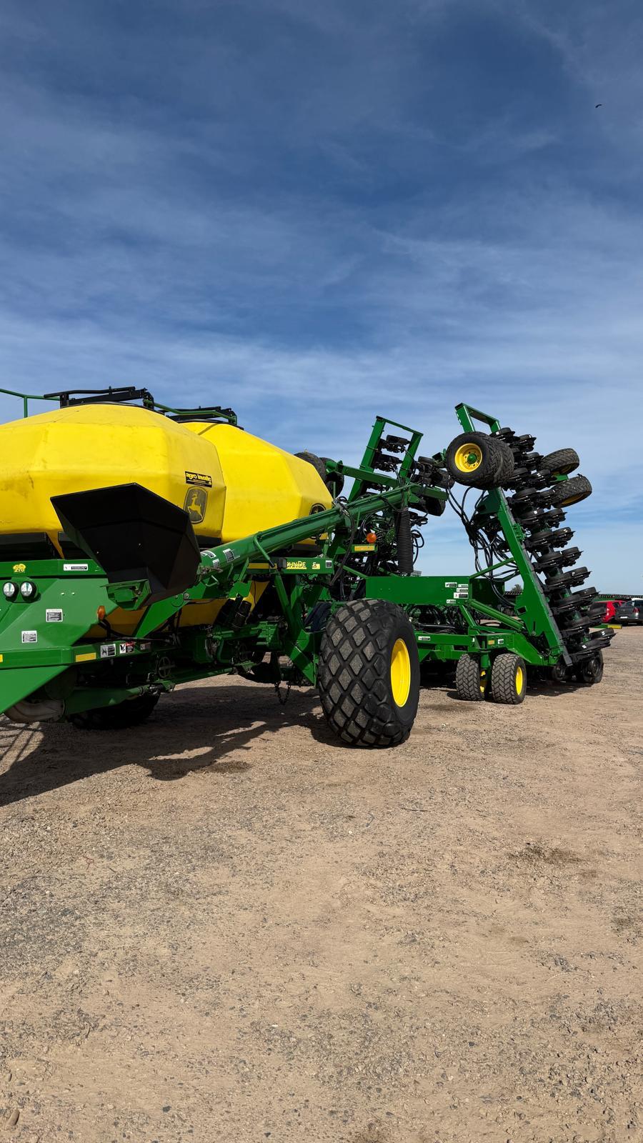 SEMBRADORA JD 1910 I 1890 DE 13 MTS