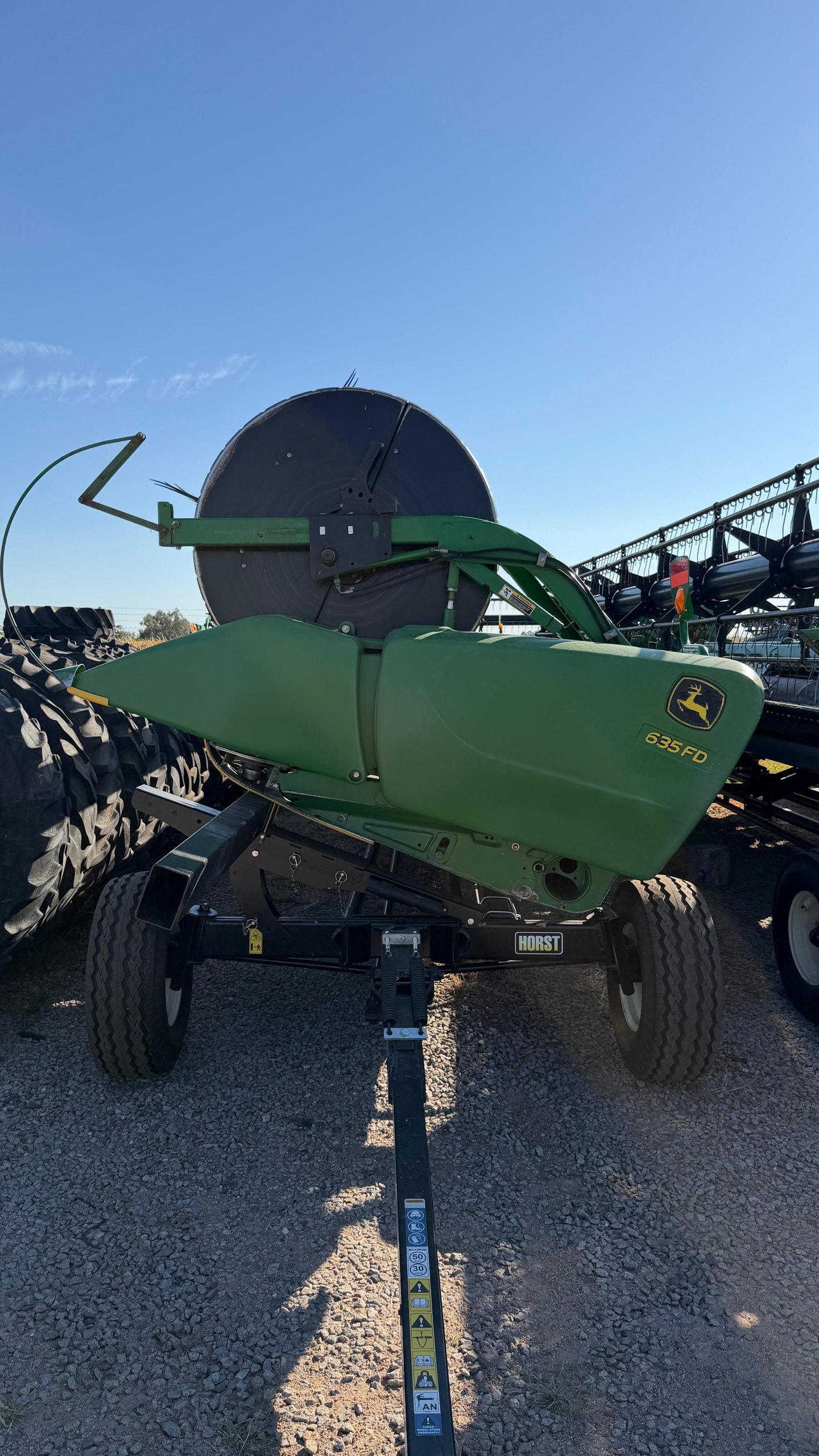 PLATAFORMA JD 635 FD